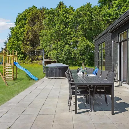 Holiday home Gorgeous In Grenaa With Sauna *
